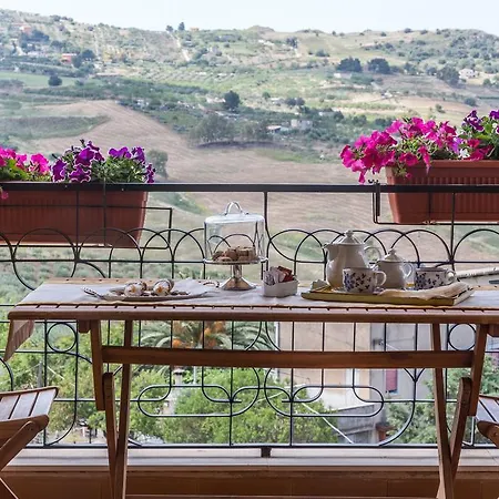 Couette-café Diana 4*